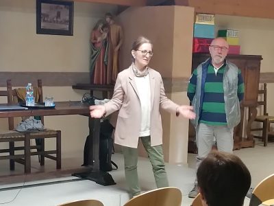 Flavia e Beppe offrono la loro testimonianza come famiglia di appoggio